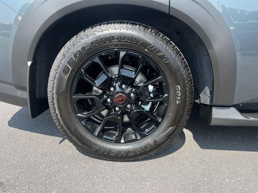 2025 Nissan Armada PRO-4X 4WD