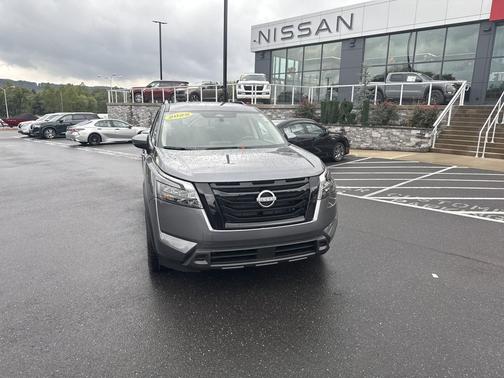 2025 Nissan Pathfinder SV 4WD