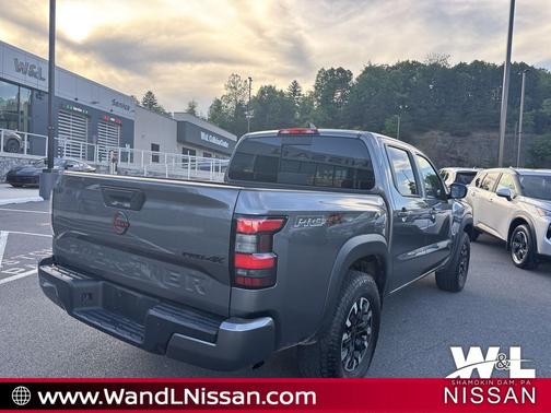 2024 Nissan Frontier PRO-4X