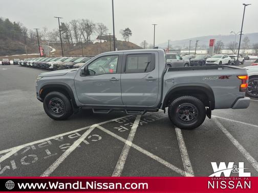 2025 Nissan Frontier PRO-4X
