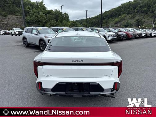 2025 Kia K4 GT-Line