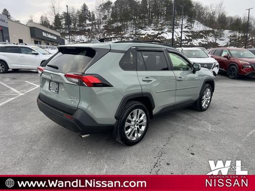 2019 Toyota RAV4 XLE Premium