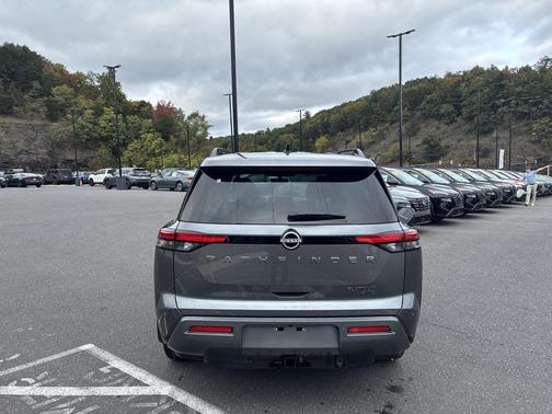 Gun Metallic 2026 Nissan Pathfinder Platinum