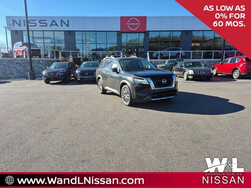 2025 Nissan Pathfinder SL 4WD