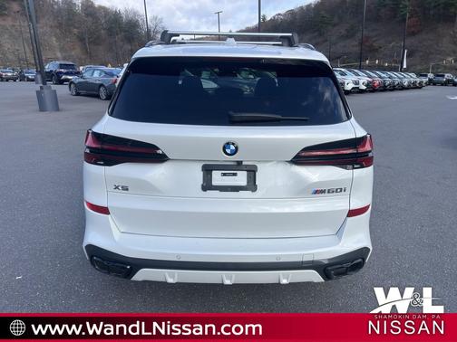 2025 BMW X5 M60i