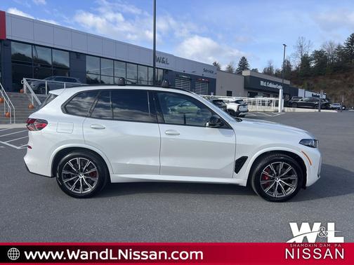 2025 BMW X5 M60i