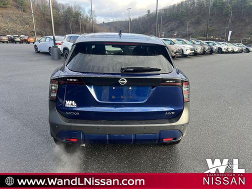 Deep Blue Pearl 2025 Nissan Kicks SV