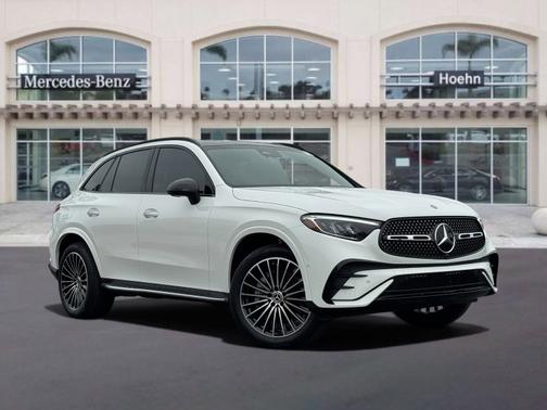 Polar White 2025 Mercedes-Benz GLC 300