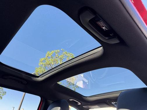 2026 Mercedes-Benz GLB 250 Base