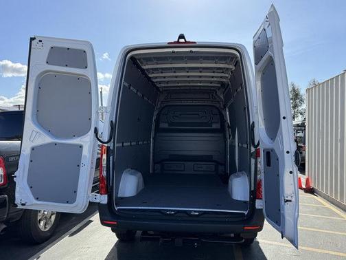 2026 Mercedes-Benz Sprinter 2500 