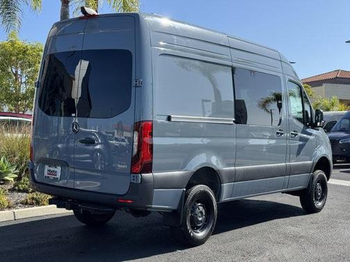 2025 Mercedes-Benz Sprinter 2500 