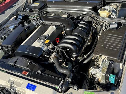 1996 Mercedes-Benz SL-Class SL 320