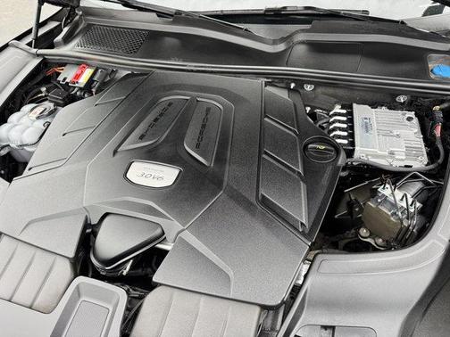 2021 Porsche Cayenne Cayenne