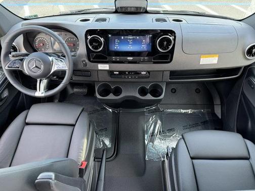 2025 Mercedes-Benz Sprinter 2500