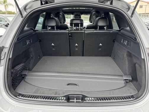 2026 Mercedes-Benz GLC 300 Base