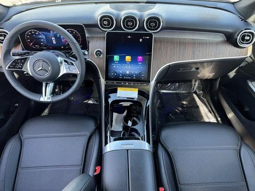 2026 Mercedes-Benz GLC 300 4MATIC