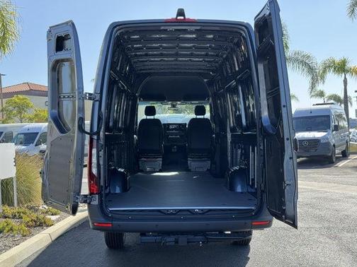 2025 Mercedes-Benz Sprinter 2500 High Roof