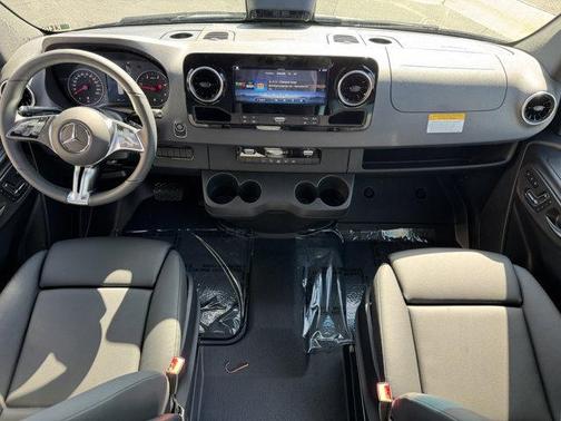 2025 Mercedes-Benz Sprinter 2500 High Roof