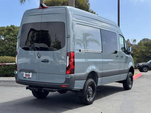 2025 Mercedes-Benz Sprinter 2500