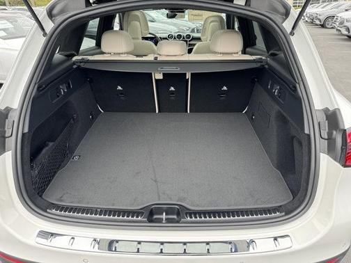 2025 Mercedes-Benz GLC 300 Base