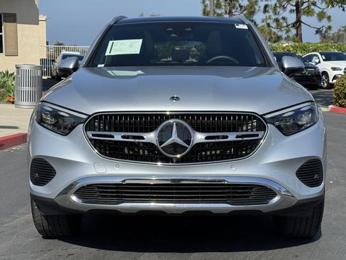 Cirrus Silver Metallic 2023 Mercedes-Benz GLC 300 4MATIC