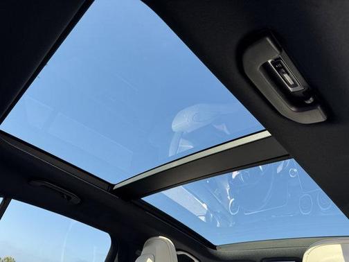 2026 Mercedes-Benz GLC 300 Base