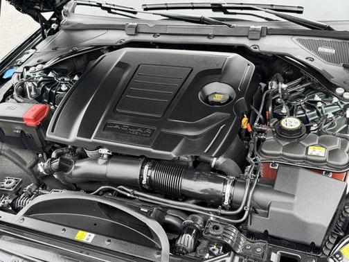 2024 Jaguar XF R-Dynamic SE P250 AWD Automatic