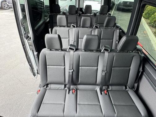 2025 Mercedes-Benz Sprinter 2500 Standard Roof