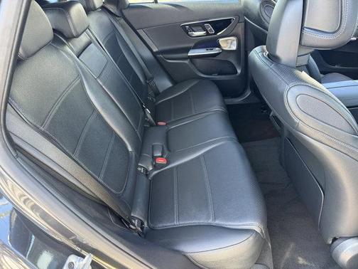 2026 Mercedes-Benz GLC 300 Base