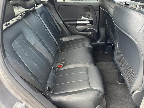 2025 Mercedes-Benz GLA 250 Base