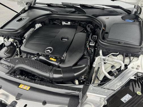 2021 Mercedes-Benz GLC 300 Base