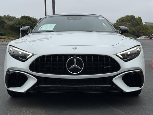 MANUFAKTUR Moonlight White Metallic 2022 Mercedes-Benz AMG SL 55