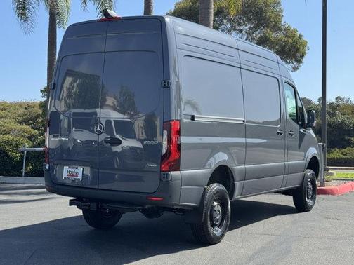 2025 Mercedes-Benz Sprinter 2500 Standard Roof