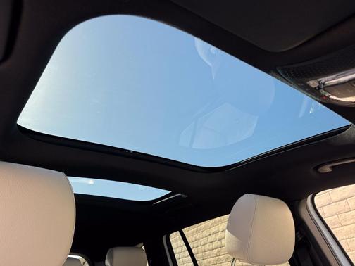 Polar White 2026 Mercedes-Benz GLB 250 Base 4MATIC
