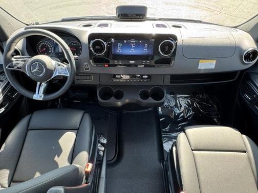2025 Mercedes-Benz Sprinter 2500 