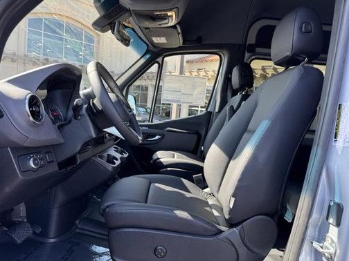 2025 Mercedes-Benz Sprinter 2500 