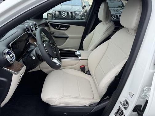 2025 Mercedes-Benz GLC 300 Base