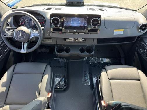 2025 Mercedes-Benz Sprinter 2500 