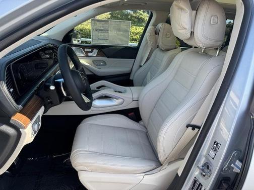 2026 Mercedes-Benz GLS 450 4MATIC