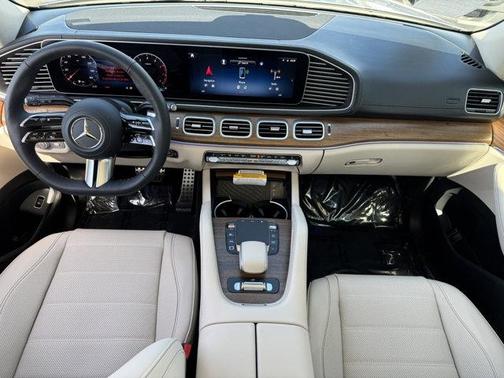 2026 Mercedes-Benz GLS 450 4MATIC