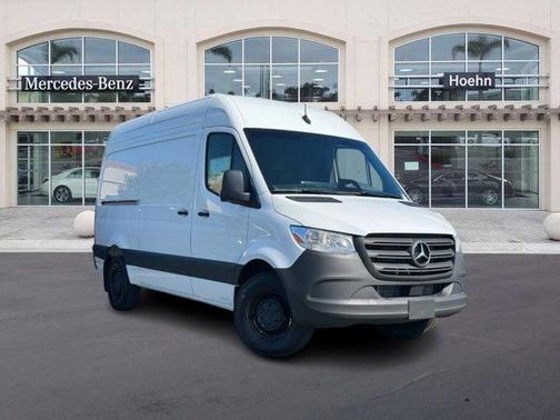 2025 Mercedes-Benz Sprinter 2500 Standard Roof