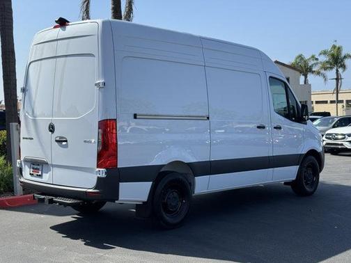 2025 Mercedes-Benz Sprinter 2500 Standard Roof