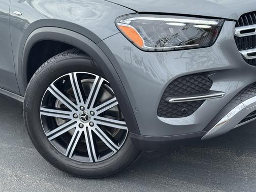 2025 Mercedes-Benz GLE 450e 