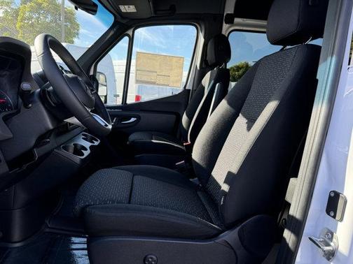 2025 Mercedes-Benz Sprinter 2500