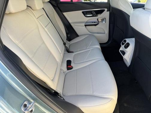 2026 Mercedes-Benz GLC 300 Base