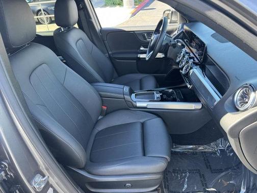2025 Mercedes-Benz GLB 250 Base