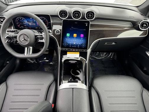 2025 Mercedes-Benz GLC 300 Base