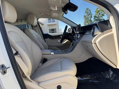 2022 Mercedes-Benz GLC 300 Base