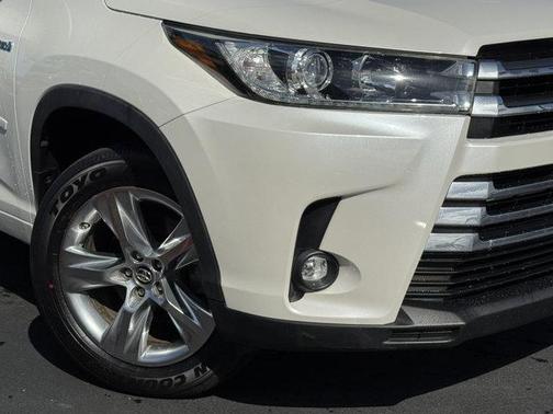 2019 Toyota Highlander Hybrid Platinum