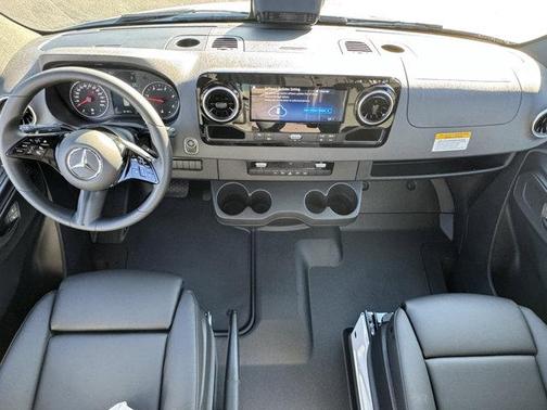 2025 Mercedes-Benz Sprinter 2500 Standard Roof